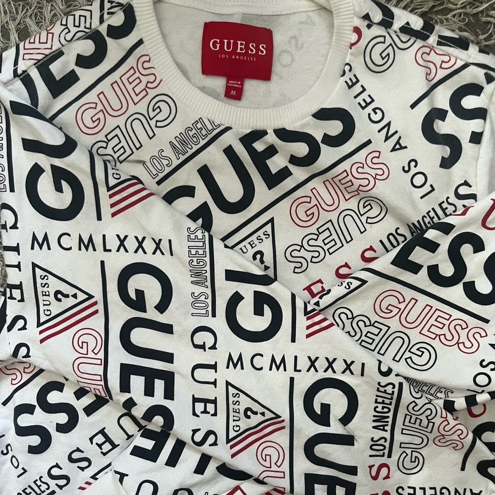 GUESS Men’s White, Red and Black Multicolor Sweater